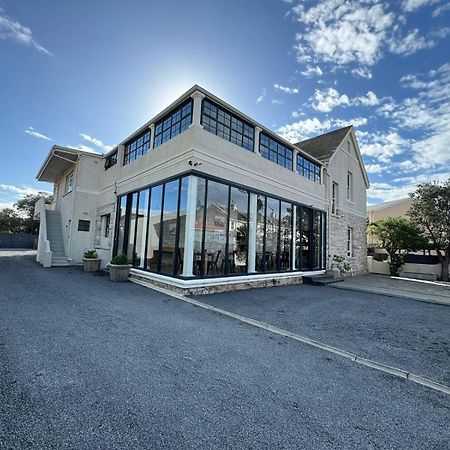 The Place Muizenberg Bed & Breakfast Exterior photo